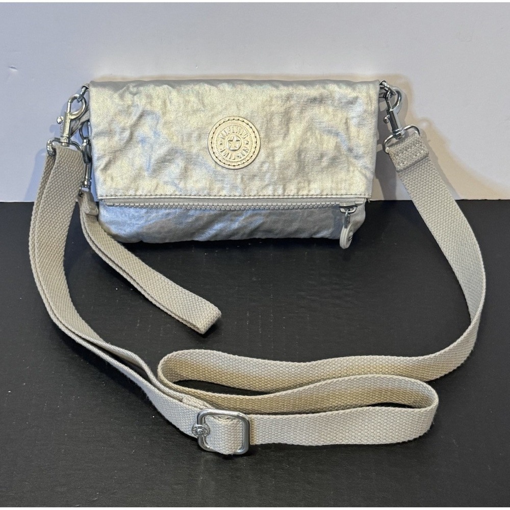 Kipling Lynne Convertible Metallic‎ Silver Crossbody Clutch Wristlet Waist Bag